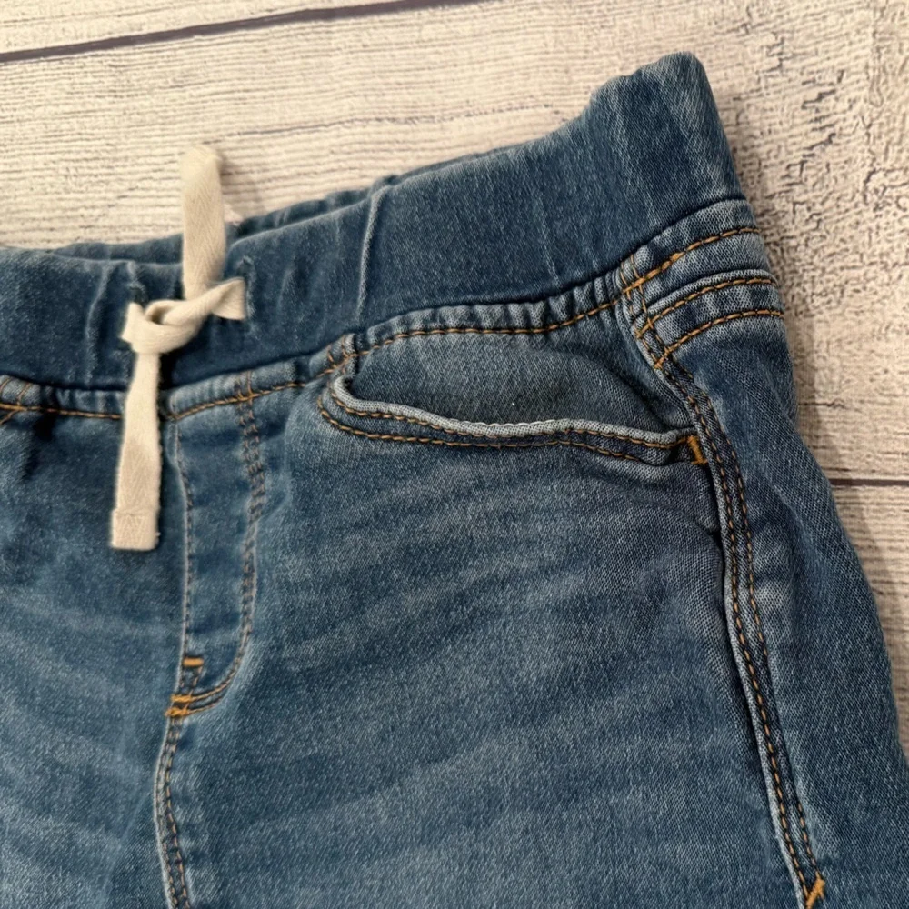 GAP Blue casual summer Denim Mini Skirt with Distressed Vintage Look/S (6-7)
